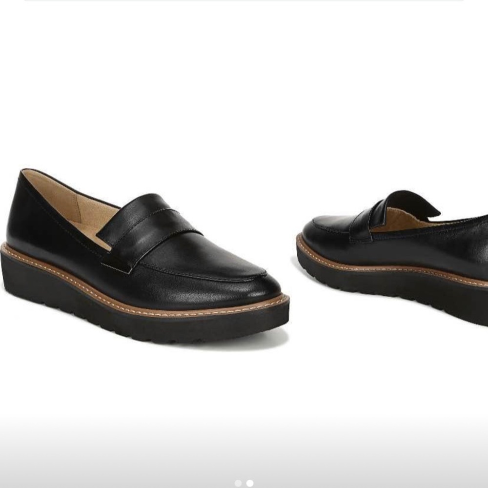 Naturalizer loafers